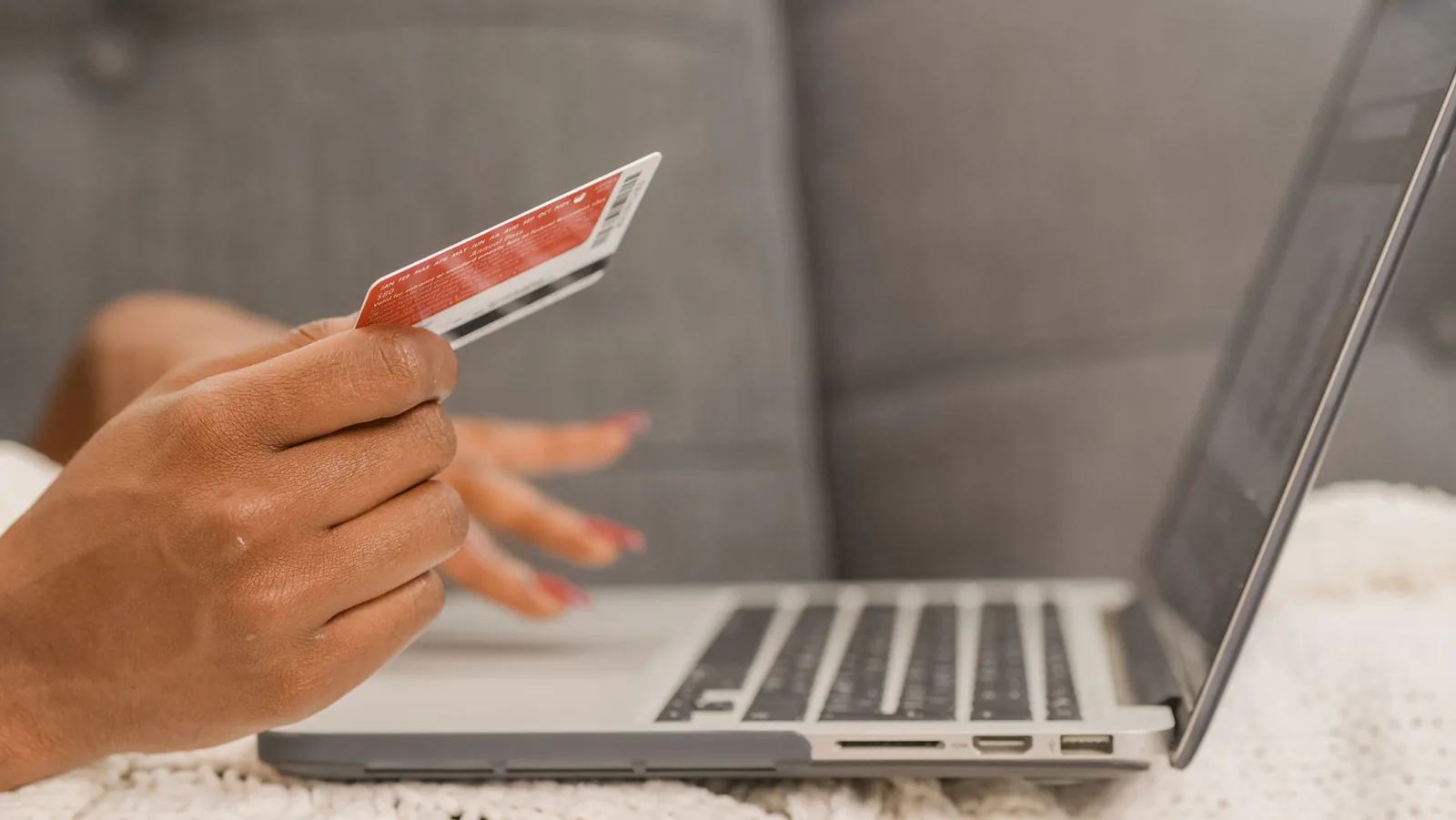 Online payment checkout with credit card